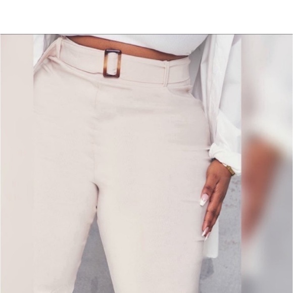 Pretty Little Thing Plus Belted Stretch Flare Leg Pants - Picture 4 of 7